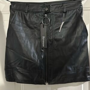 NWT Reveuse Skirt size S